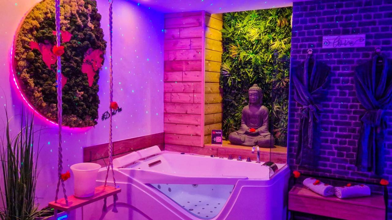 Eden Spa Et Cinema Бри-Комт-Робер Экстерьер фото